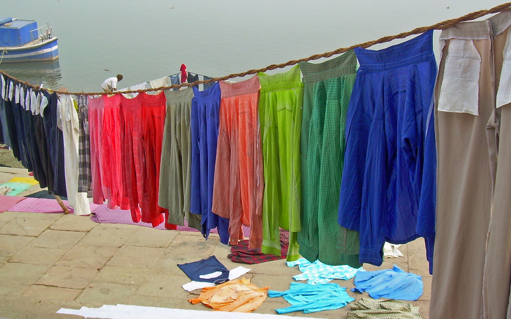 Du linge de bébé qui sèche
